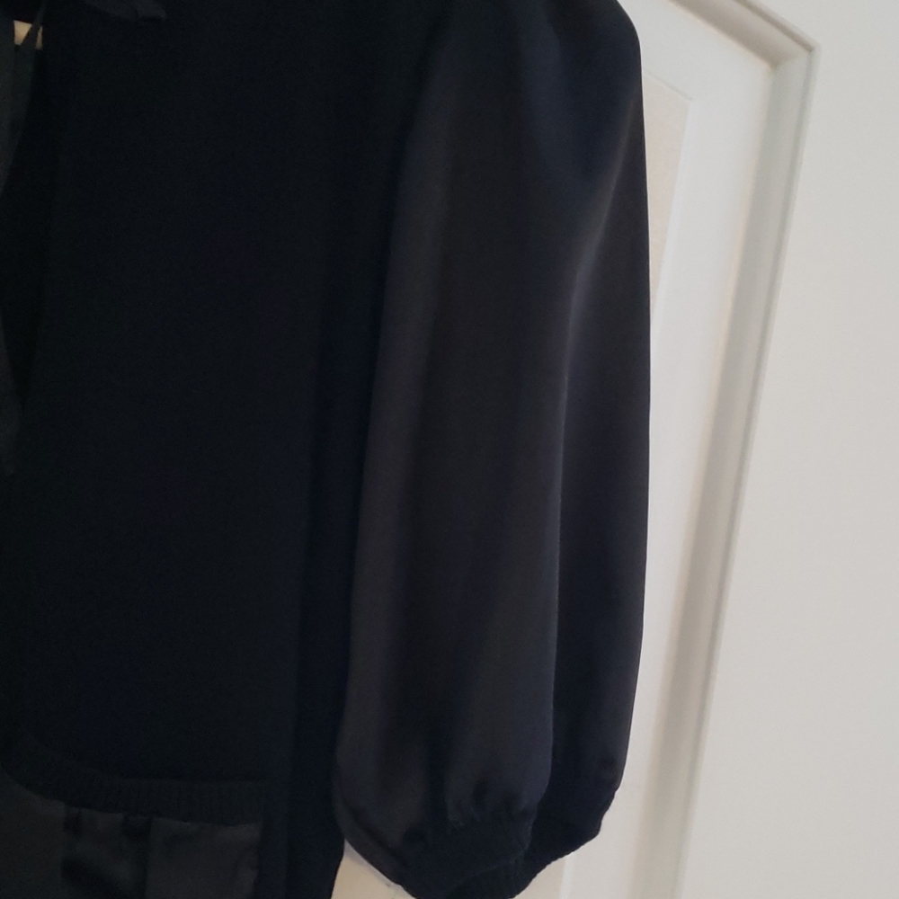 Sweater - Picture 4 of 6
